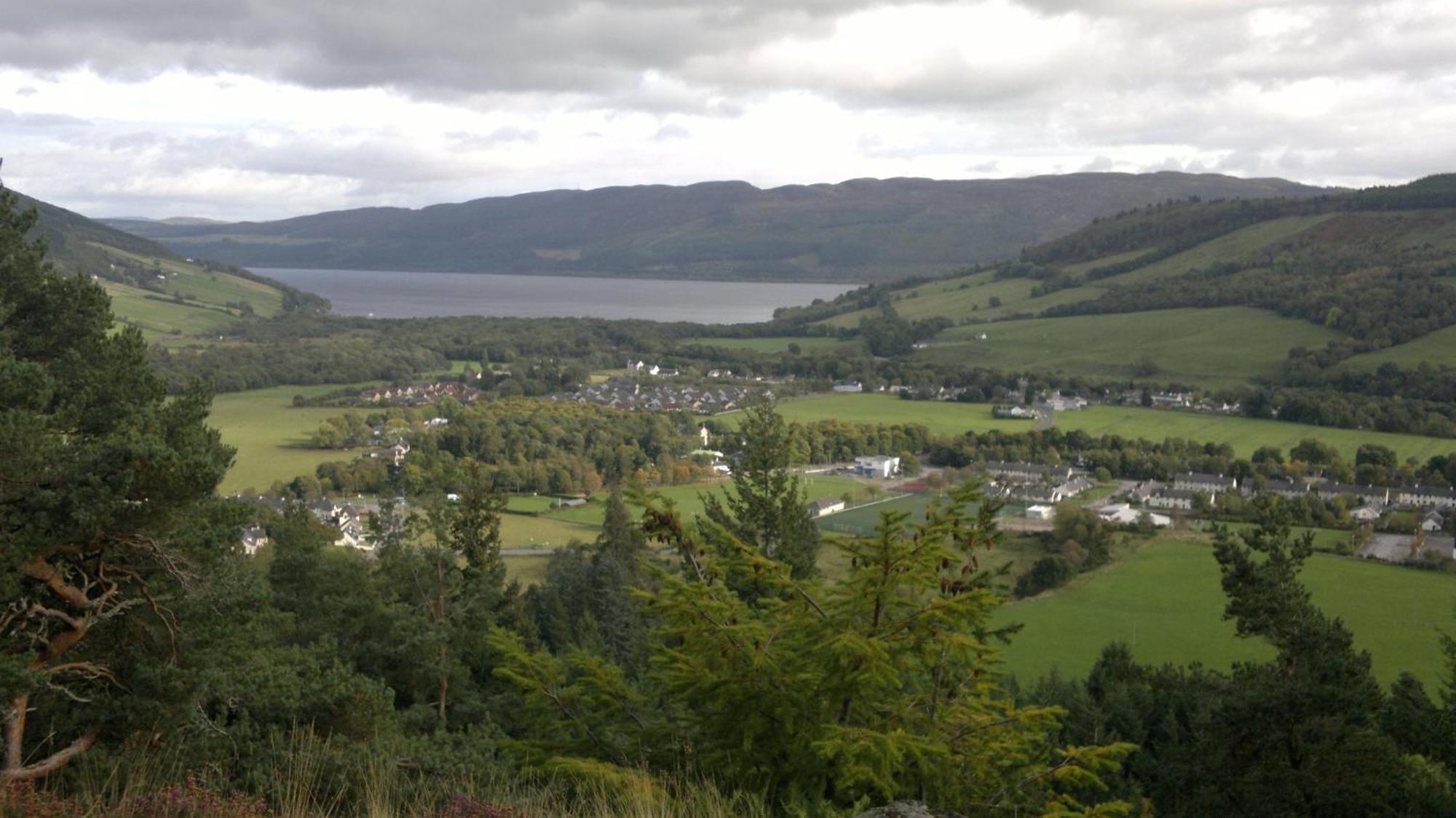 Clunebeg Lodge Drumnadrochit Bagian luar foto
